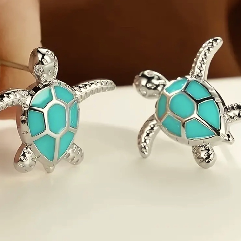 Turquoise and Silver Tone Sea Turtle Earrings - Picture 3 of 7
